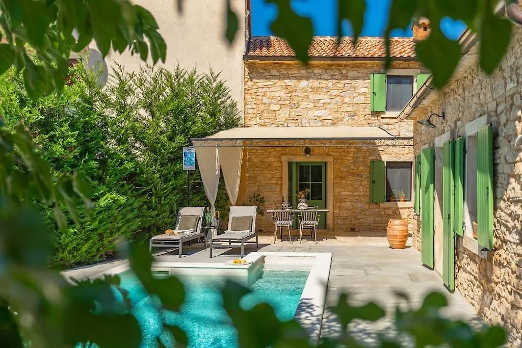 Villa Eglis By Istrialux Galizana
